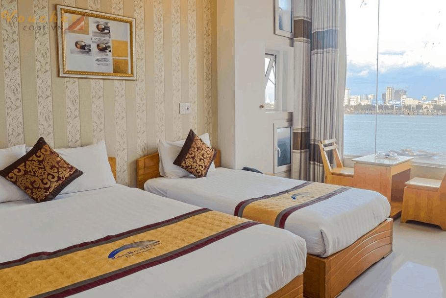 Review khach san da nang Rainbow 2