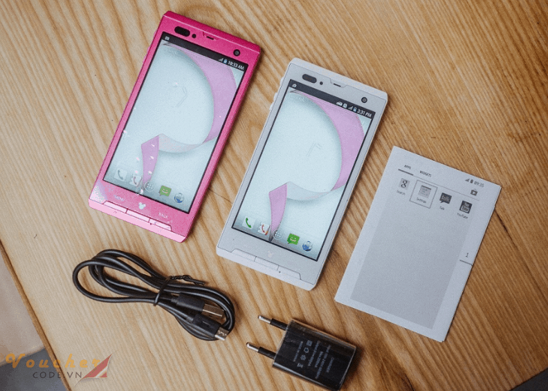 Top 6 dien thoai cam ung duoi 1 trieu dang mua nhat 2019 16 Fujitsu F-08D - Made in Japan