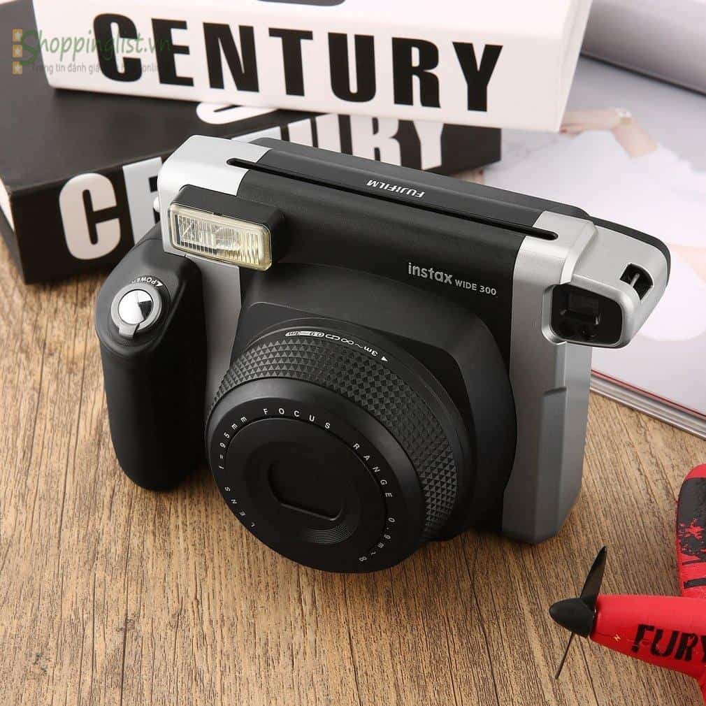 May chup anh lay ngay loai nao tot3 Fuji Instax Wide Instant Camera