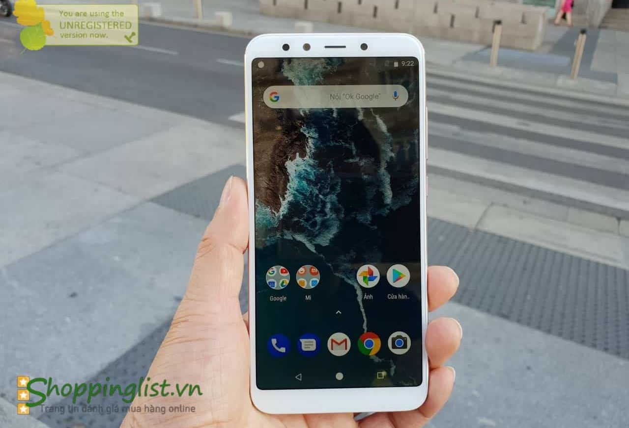 Điện thoại tầm trung Xiaomi Mi A2