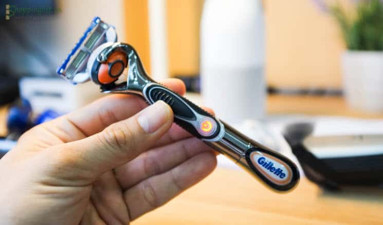 Dao cạo râu điện Gillette Fusion Proglide
