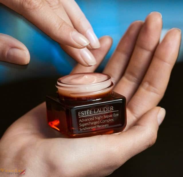 Danh-gia-kem-chong-nhan-mat-Estee-Lauder-co-tot-khong-4