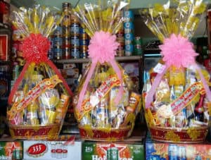 Giỏ quà tết bình dân