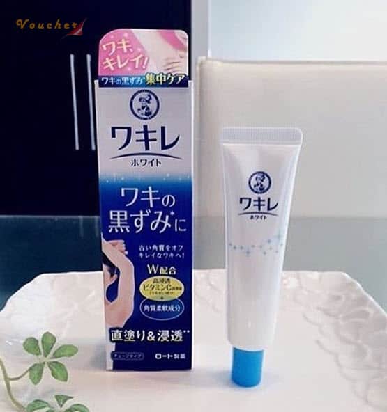  Kem trị thâm nách Wakire White Rohto