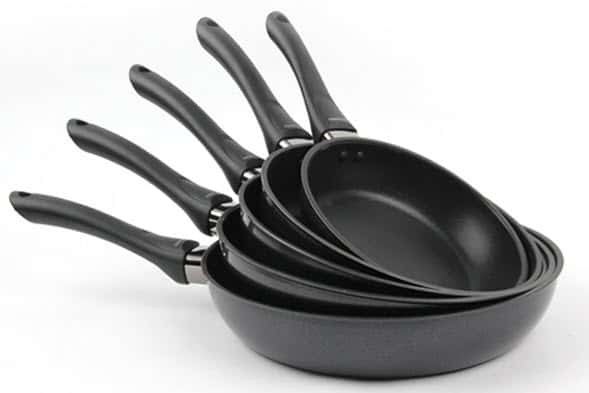 Kinh nghiệm chọn mua chảo chống dính gia đình: Kích thước chảo