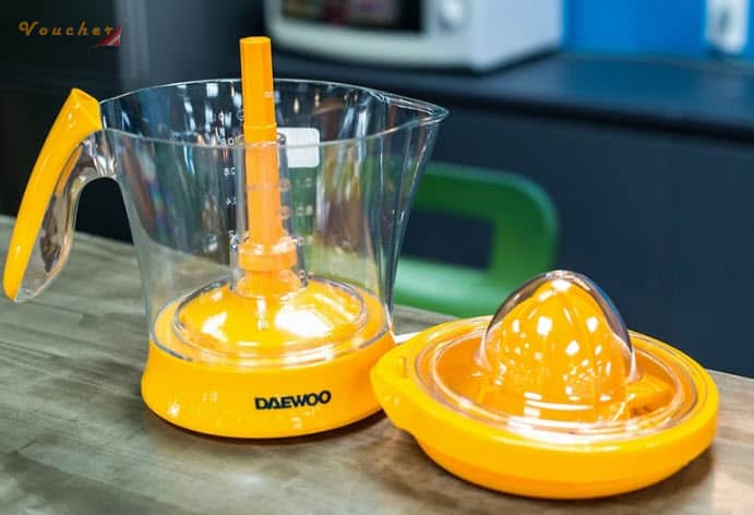 May vat cam loai nao tot 11 Máy vắt cam Daewoo