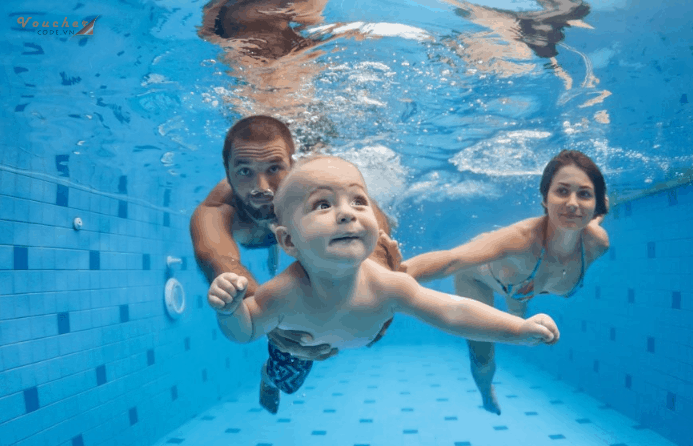 Mua bỉm đi bơi cho bé ở đâu