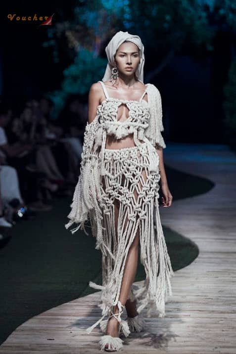 Xu hướng thời trang nữ 2020: Thiết kế đan móc.