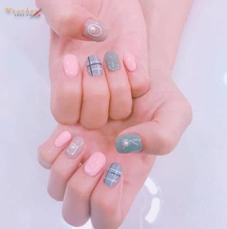 Nail màu hồng