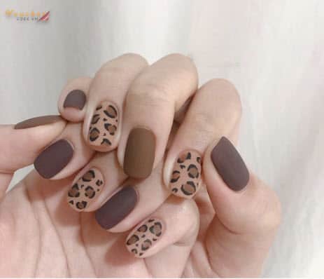 Nail họa tiết da báo