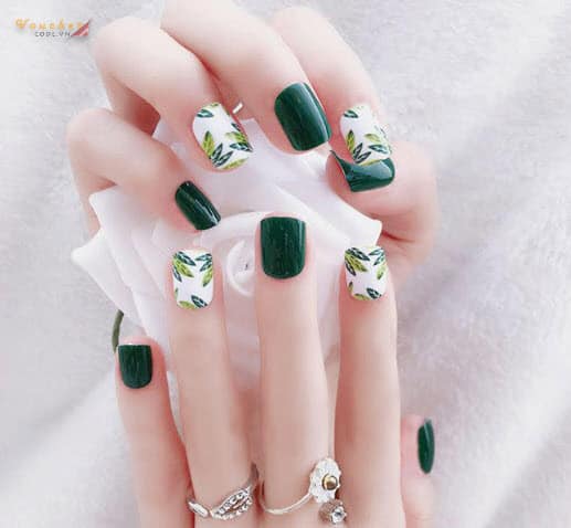 Mẫu nail lá cây