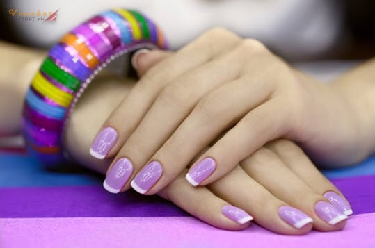 Mẫu nail màu tím