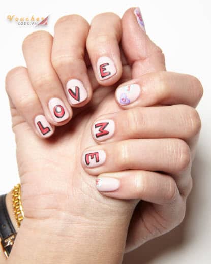 Xu hướng nail chữ viết tay