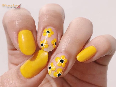 Mẫu nail hoa Cúc