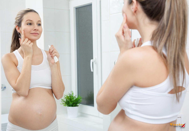 Kem Duong Da Mat Cho Ba Bau 1