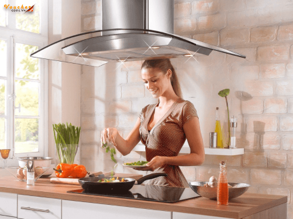 May Hut Mui Bep Loai Nao Tot 1