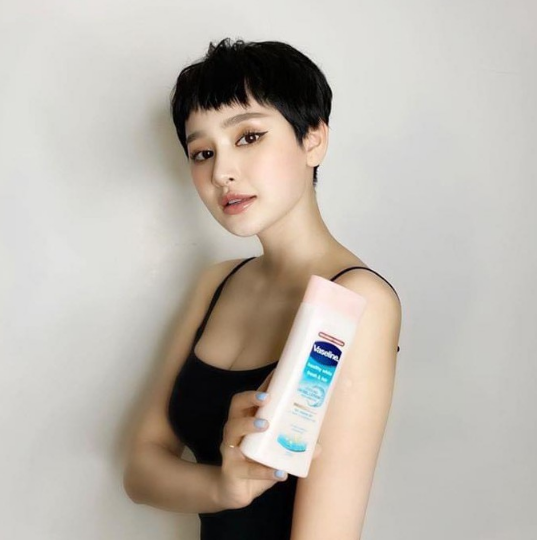 review sua duong the vaseline 10 1 e1635747775244 review sua duong the vaseline 10 1 e1635747775244